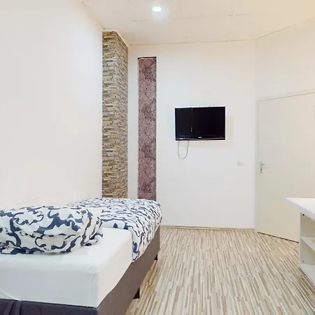 Garten Gaestehaus * Leonberg